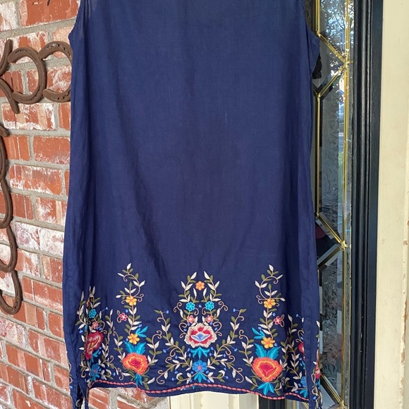 Johnny Was dress
Vintage Classics original style - Picture 4 of 11